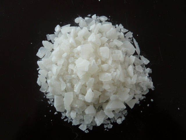 The role of aluminum sulfate in the papermaking industry